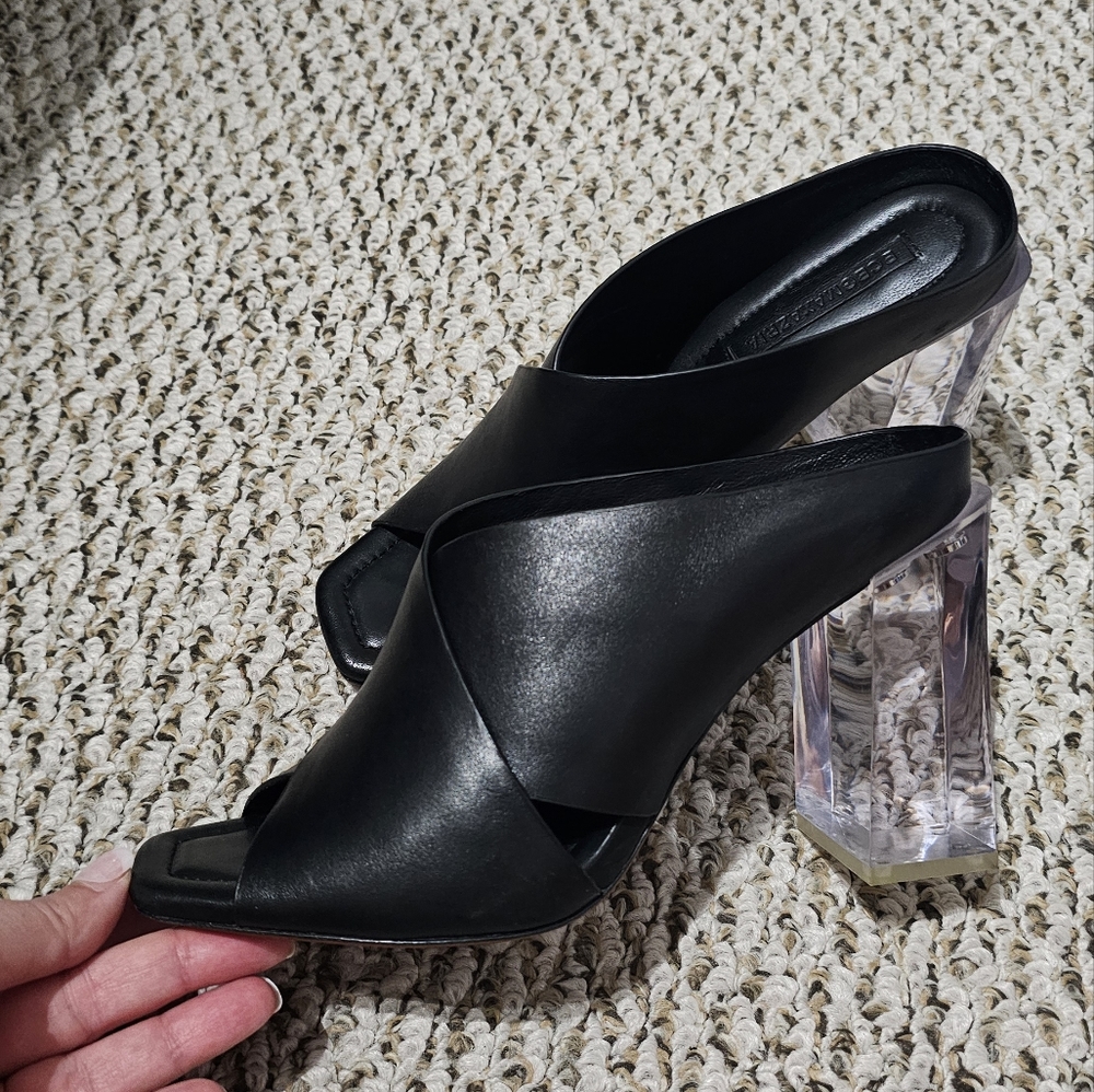Sandals - Picture 2 of 5